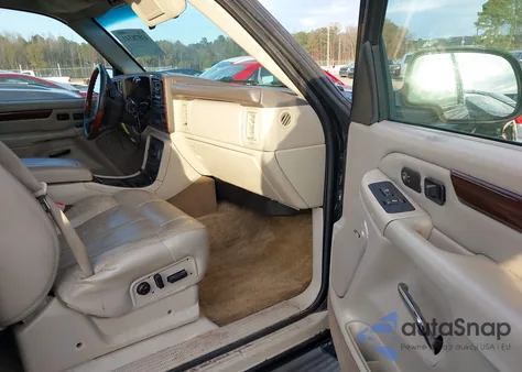 2002 Cadillac Escalade Standard z USA, uszkodzony, nr VIN 1GYEK63N22R132146